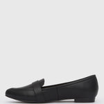 GIANNI Pointed Toe Flats