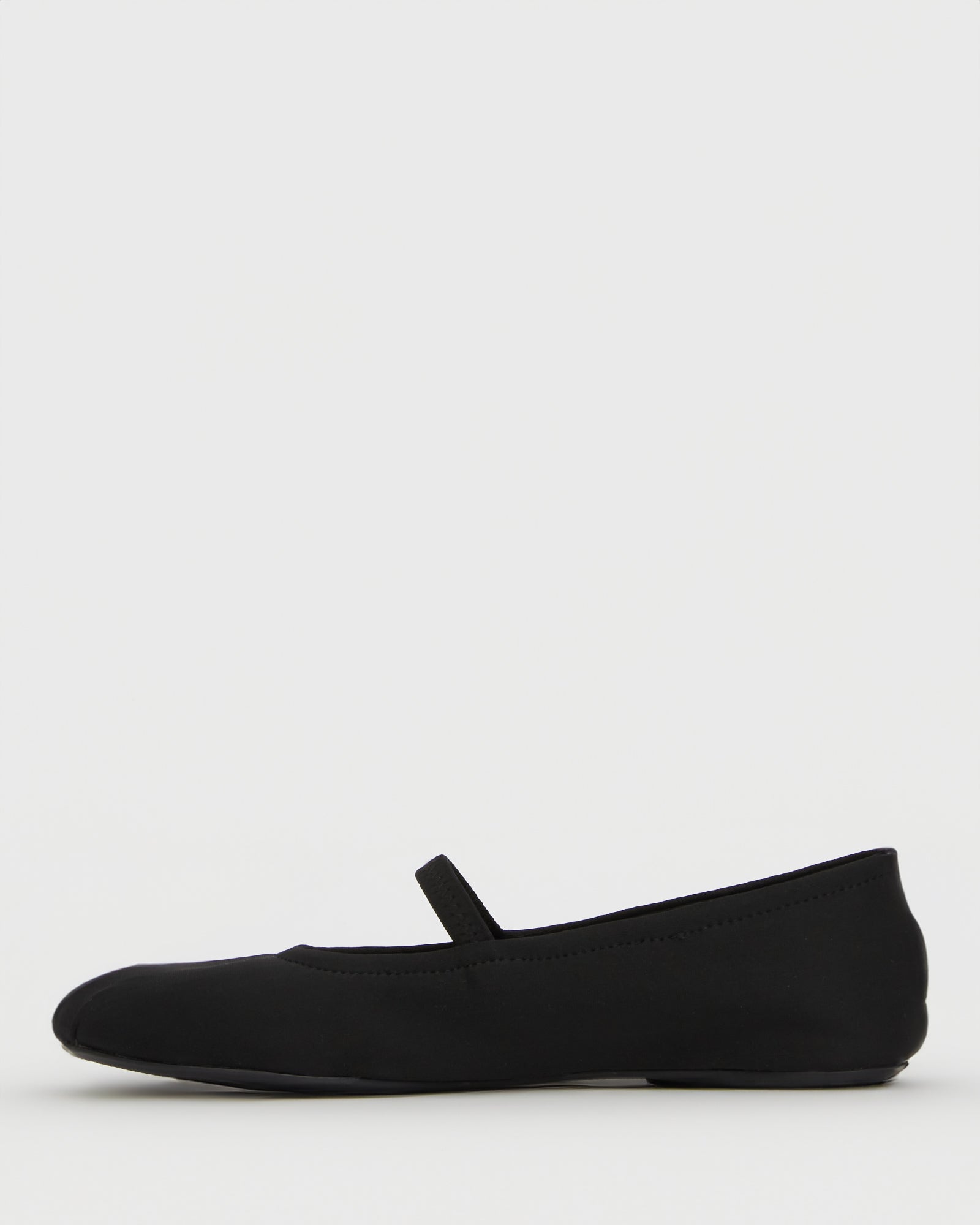 Betts deals ballet flats