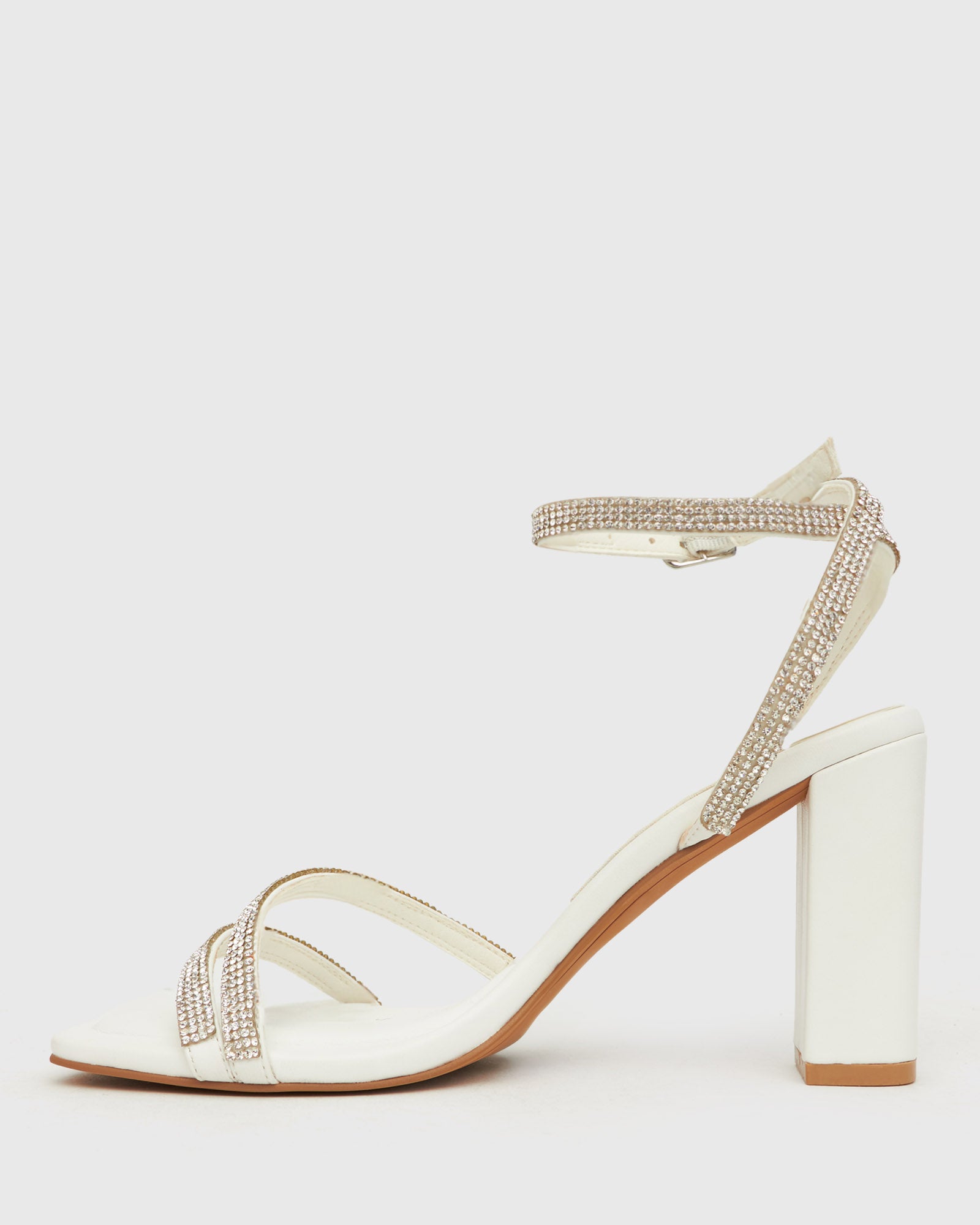 Clear sale heels betts