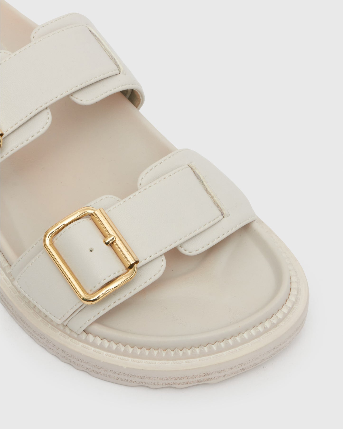 MIDTOWN Feature Buckle Footbed Slides