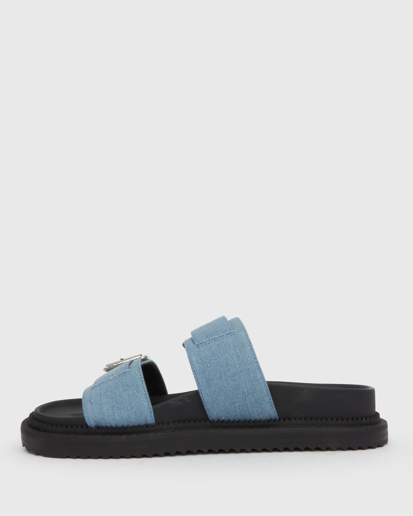 MIDTOWN Feature Buckle Footbed Slides