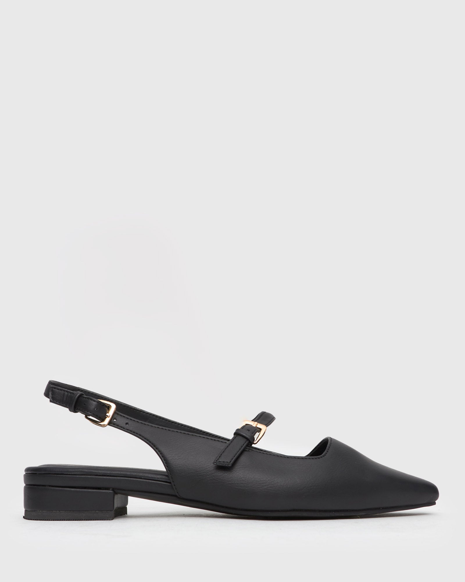 Buy MAEVE Vegan Low Heel Pumps by Zeroe online - Betts