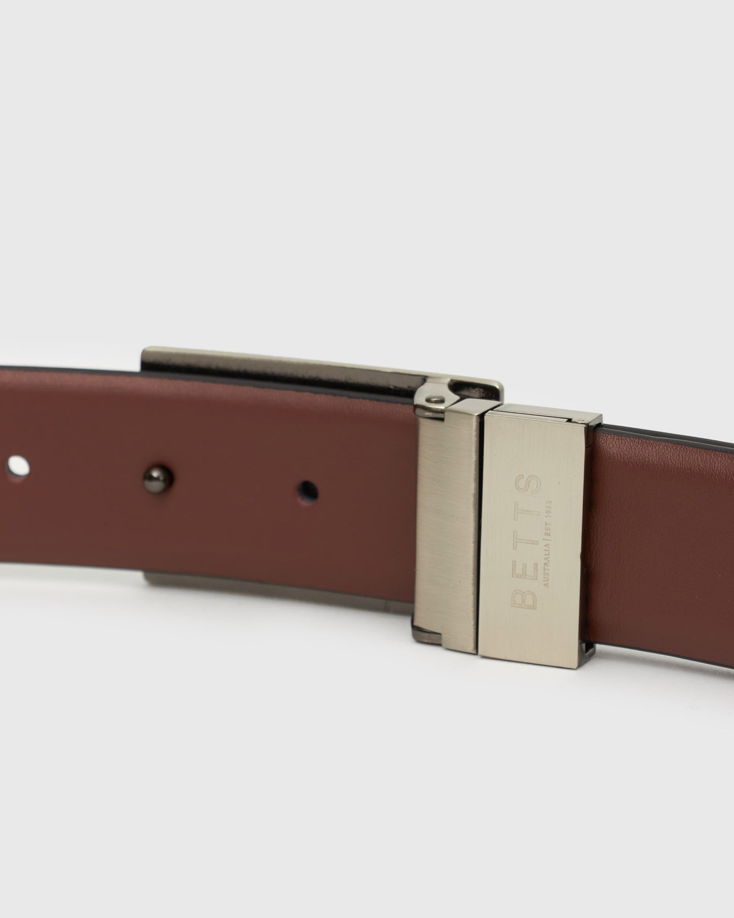 MENS REVERSIBLE LEATHER BELT OUT S/M