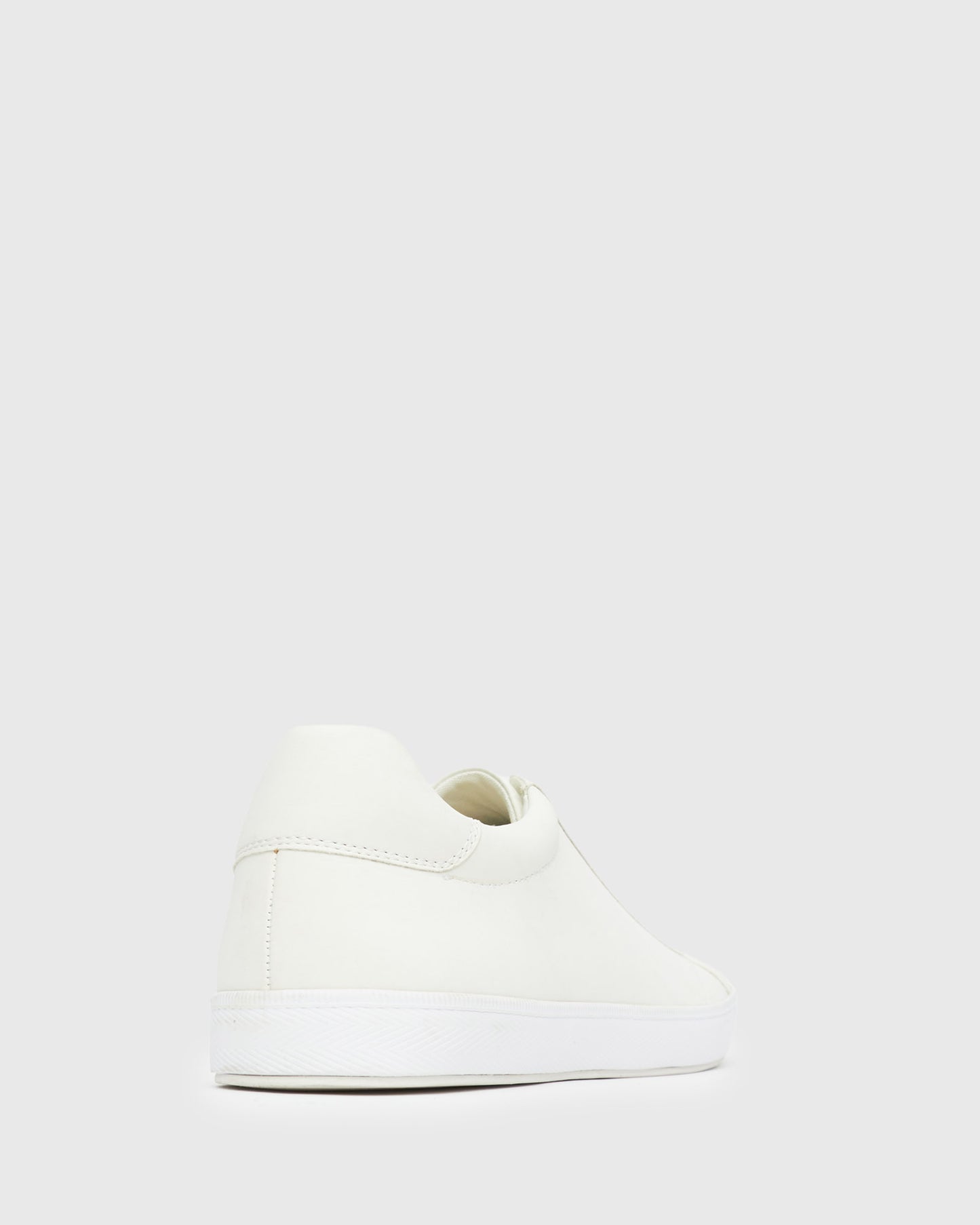 ENERGY Classic Low-Top Sneakers