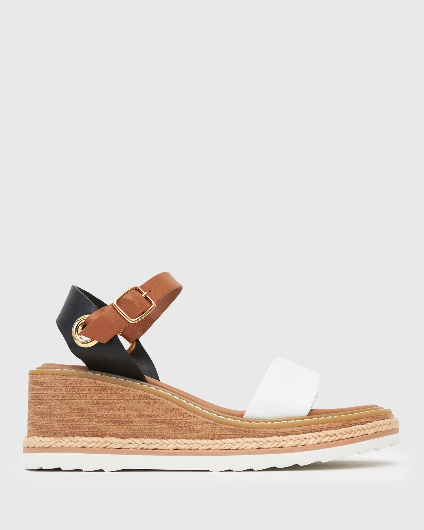 QUOE Vegan Wedge Sandals