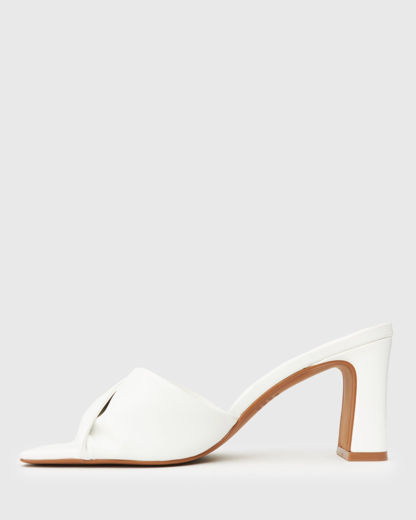 UNITE Twist Front Block Heel Mules