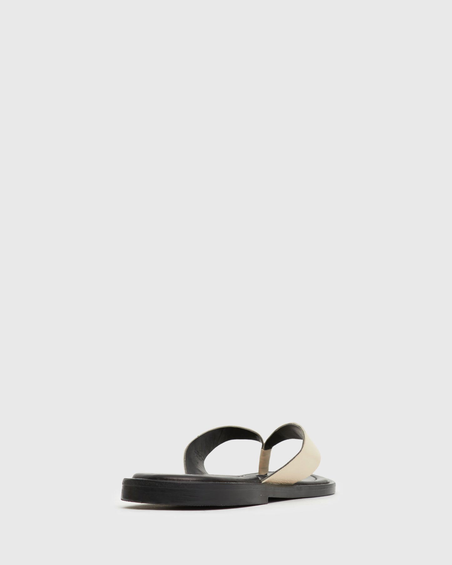 NOOSA Leather Thong Sandals