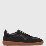 PRE-ORDER JUNE Low-Top Sneakers