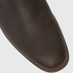 QUIRK Plain Toe Chelsea Boots