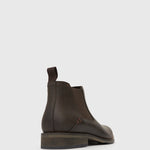 QUIRK Plain Toe Chelsea Boots