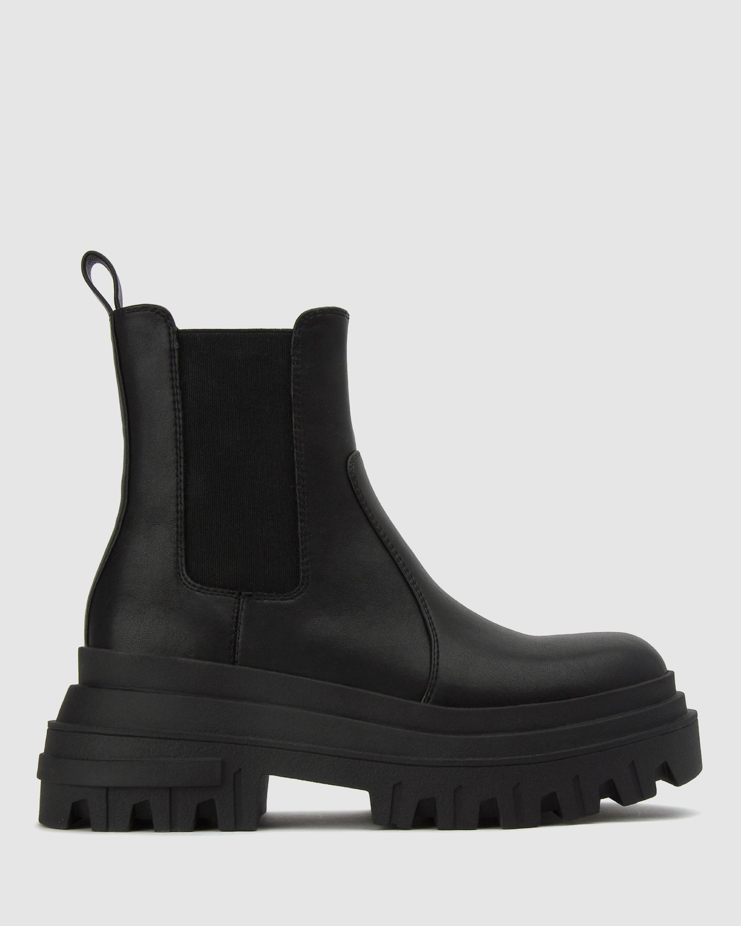 REGGIE Chunky Chelsea Boots